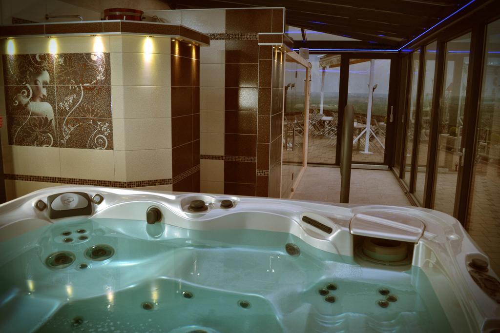 Jalsove Wellness Pension Inovec מראה חיצוני תמונה